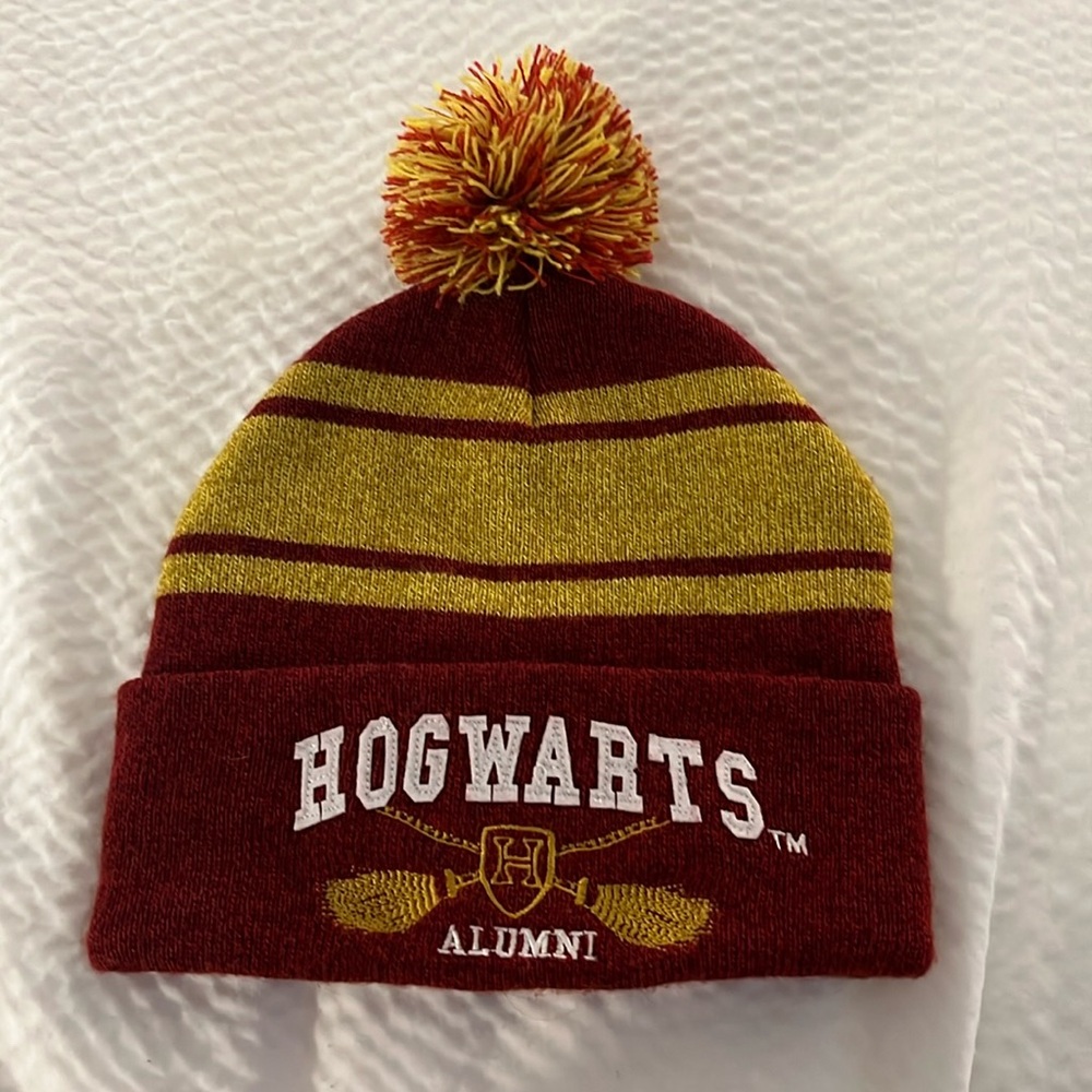 Hogwarts alumni beanie